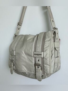 Y2K Hedgren beige / grey messenger crossbody cyber flap bag - travel hiking